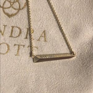 Kendra Scott Jewelry - Kendra Scott Elliot necklace Kendra Scott Jewelry - Kendra Scott Elliot necklace